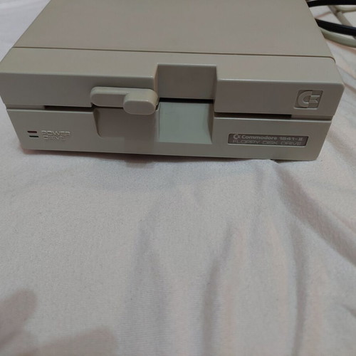 Commodore 1541-II drive like new with power supply and serial cable