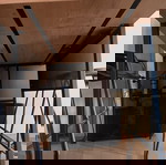  BoConcept: Γραφείο-Βιβλιοθήκη-Reception και 5 Ψηλά Καθίσματα / Σετ ή μεμονωμένα