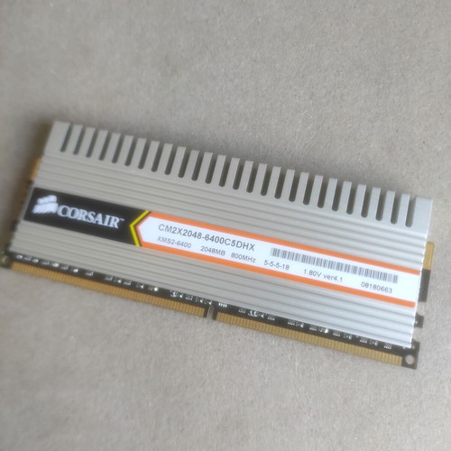 Corsair XMS2 DHX DDR2 3GB RAM kit used with a burnt module