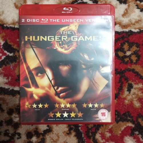 Blu Ray Hunger Games 1 The Unseen Version like new, collector's edition