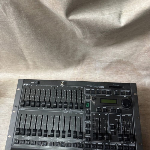 Behringer Eurolight LC2412 Professional 24-Channel DMX Lighting Console like new