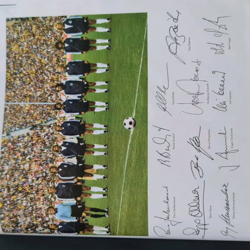 World Cup 74 book new, German, four languages