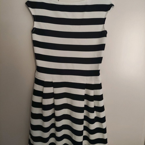 Summer black and white dress used with white and black stripes size M