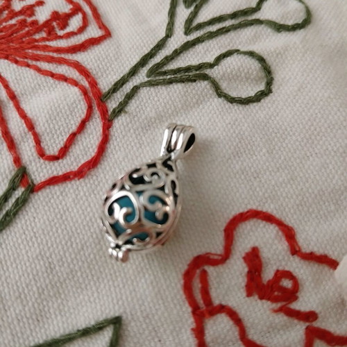 Pendant egg opening new, silver, for amulet