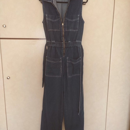 Pink Woman denim jumpsuit like new, size M, beige