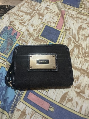 Vintage DKNY wallet, black