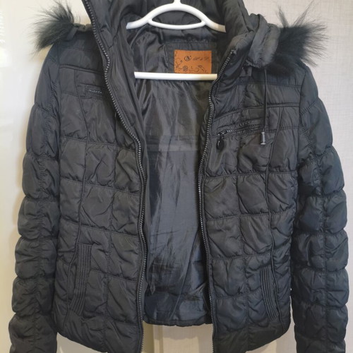 A&P Women's Black Quilted Puffer Jacket Like New, Size M