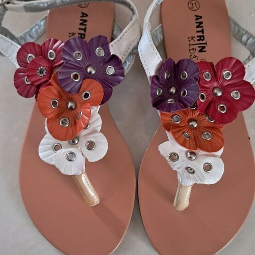 Antrin kids sandal used, size 31, white