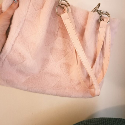 Kawaii shoulder handbag like new, pink