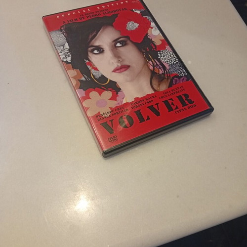 Volver DVD like new, romantic with subtitles