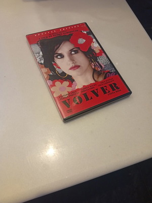 Volver DVD like new, romantic with subtitles