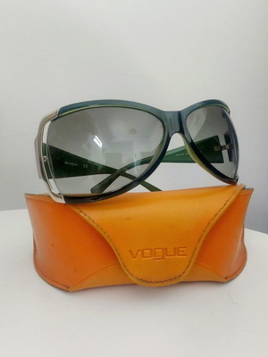 Vogue VO2418S women's sunglasses used, vintage, dark green