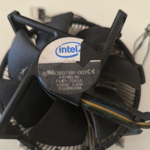 Intel LGA115x / 1200 CPU Cooler with Copper Core (Stock Cooler)