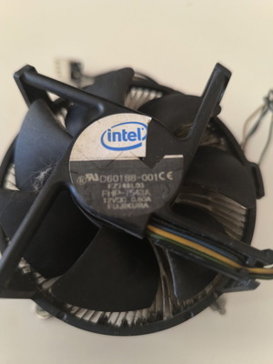 Intel LGA115x / 1200 CPU Cooler with Copper Core (Stock Cooler)