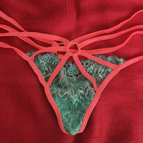 Med satin lingerie set new with two cotton lace gifts