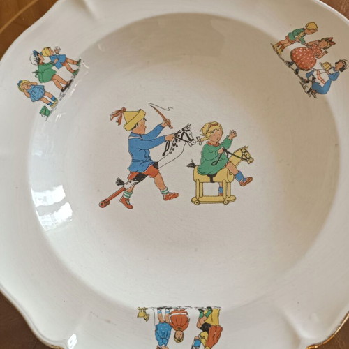 Villeroy & Boch porcelain children's dinnerware vintage used
