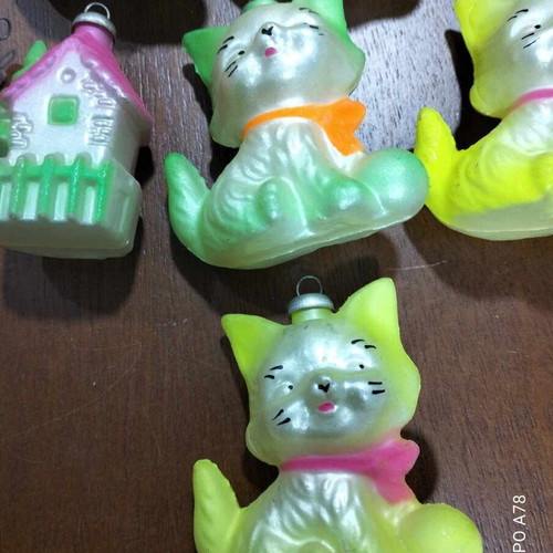 Christmas ornaments used, 70s style