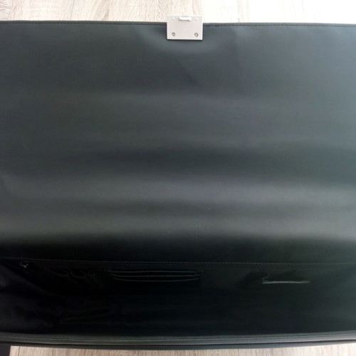 Wall Street leather briefcase hand/shoulder like new, black