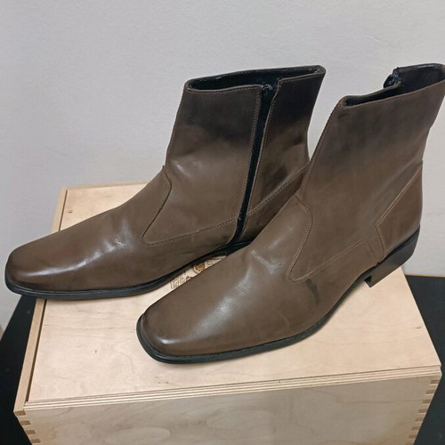 Men's brown leather boots new No 44 Italian made
