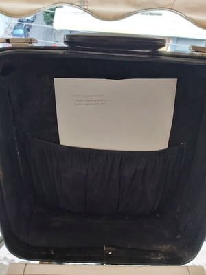 Erika manual typewriter with leather case like new
