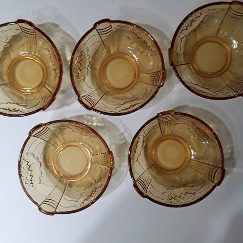 Bowl for ice cream and nuts, large and 5 small, like new