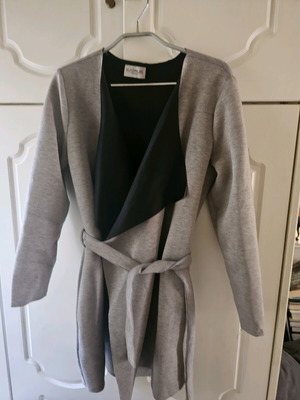 Παλτό ζακέτα μεταχειρισμένο medium με ζώνη και τσέπες λεπτό