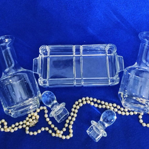 RCR lead crystal Italy oil and vinegar set like new