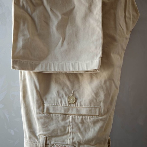 Please men's beige pants size M
