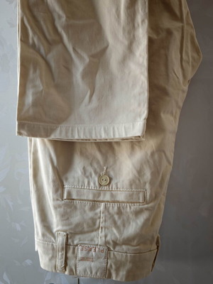 Please men's beige pants size M