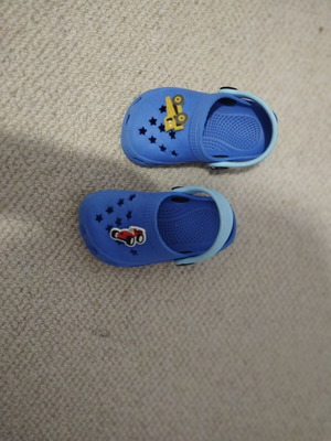 Children's slippers used, blue, size 20/21