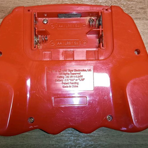 NBA Console 1998 non-working collectible piece without cover