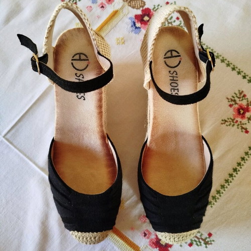 BC women's espadrilles new, black suede with straw material