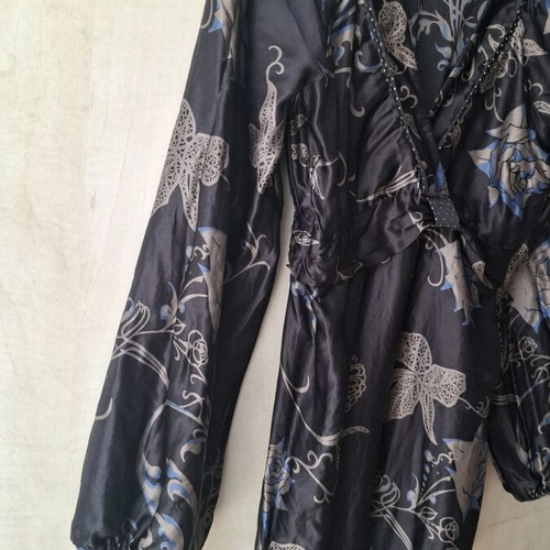 Silk short dress Divina like new, size S/M, black and beige