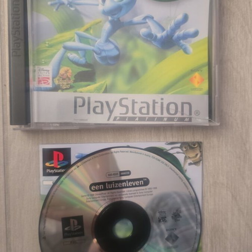 A Bugs Life PS1 used, complete with front jewel case crack