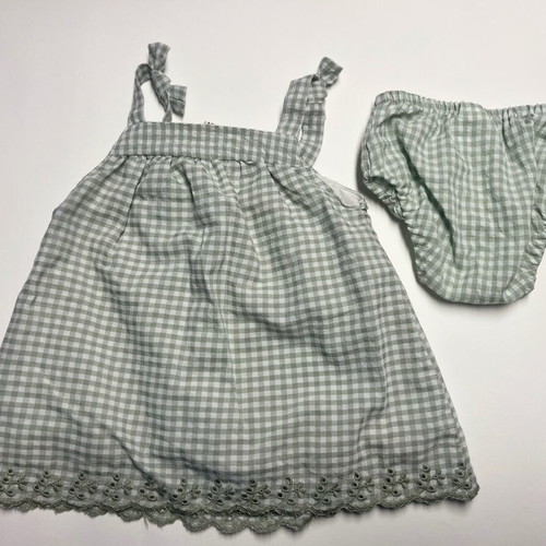 Baby girl clothing set 3-6 months like new