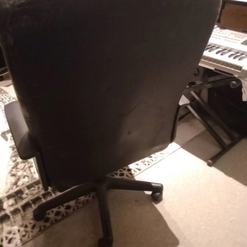Kord PA 80 keyboard used with Ultimate Support case and Proel stand
