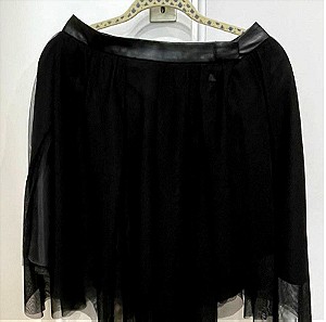 Τούλινη ασσύμετρη μαύρη φούστα Zara