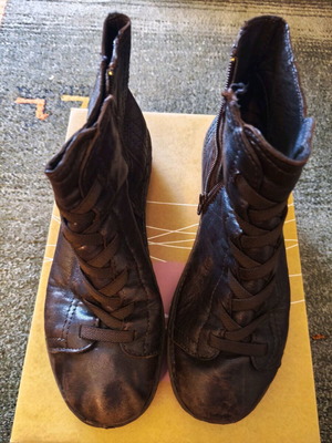 Khrio women's leather ankle boots used, brown, size 39