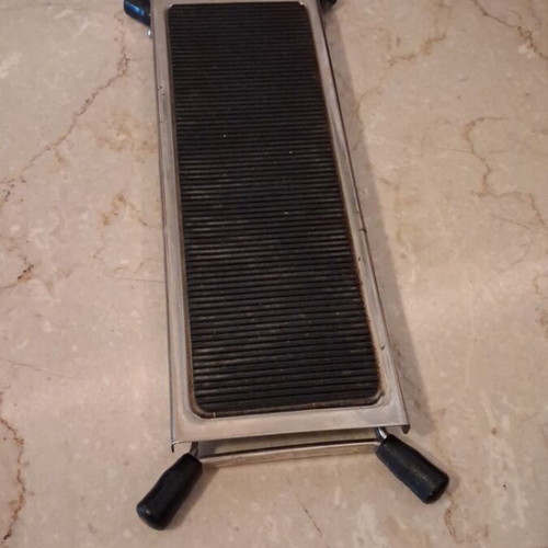 Guitar footrest used, minimal wear