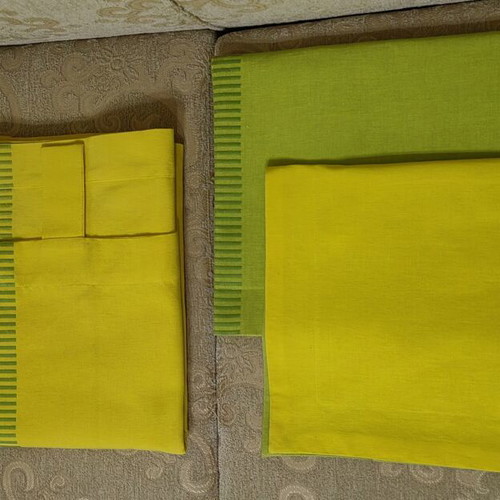 Curtain set with two pillowcases