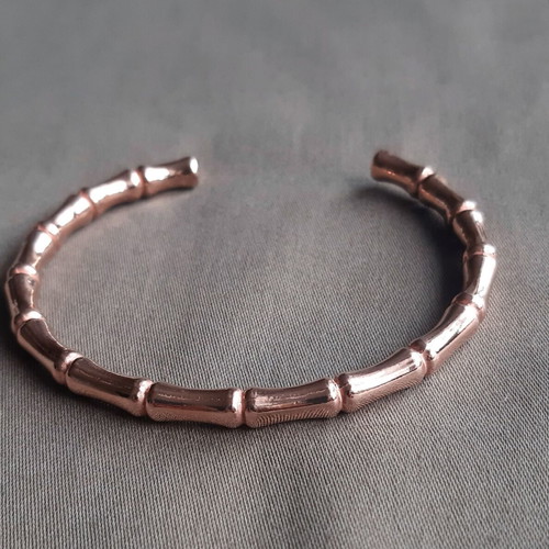Numbia bracelet cuff copper rod new, gift pouch
