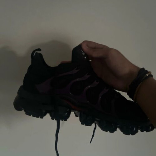 Nike Vapor Max sneakers size 45 like new, black and purple