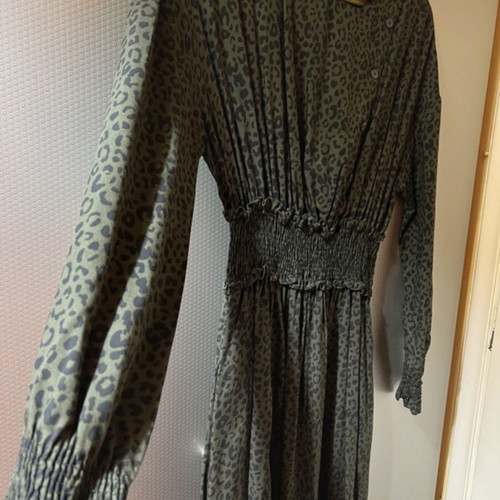 Zara midi dress leopard oil like new