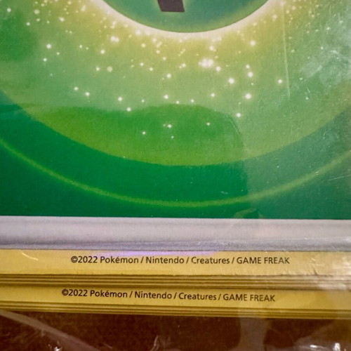 Pokémon Energy new, 2 sealed 2022 packs and 2 holofoil Mega evolutions