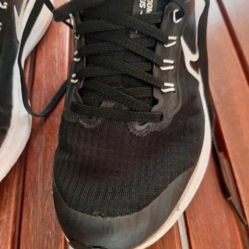 Nike athletic shoes used, size 37.5, black