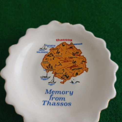 Ceramic souvenir plate like new with 24k gold, Thassos