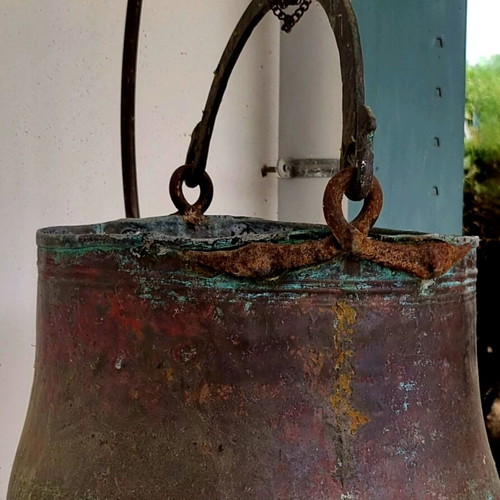 Copper cauldron used, in good condition