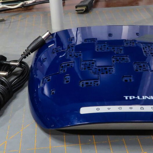 TP-Link TD-W8960N Wireless Modem Router 300Mbps used