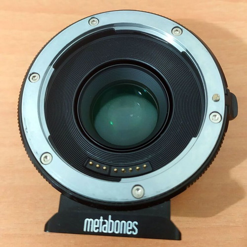 Metabones Speed Booster 0.58x adapter for Canon EF lenses