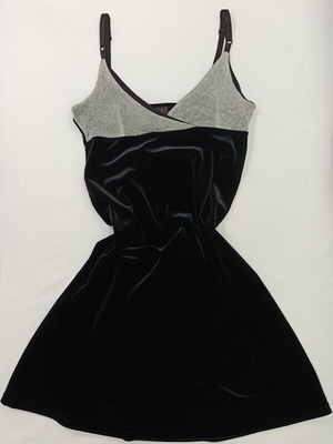Black velvet nightgown with silver bust in like new condition